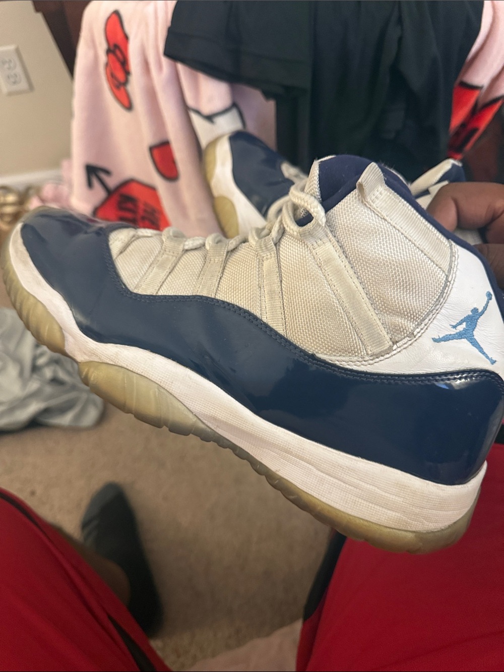 Jordan Men’s Retro 11 Navy and White Basketball Shoes